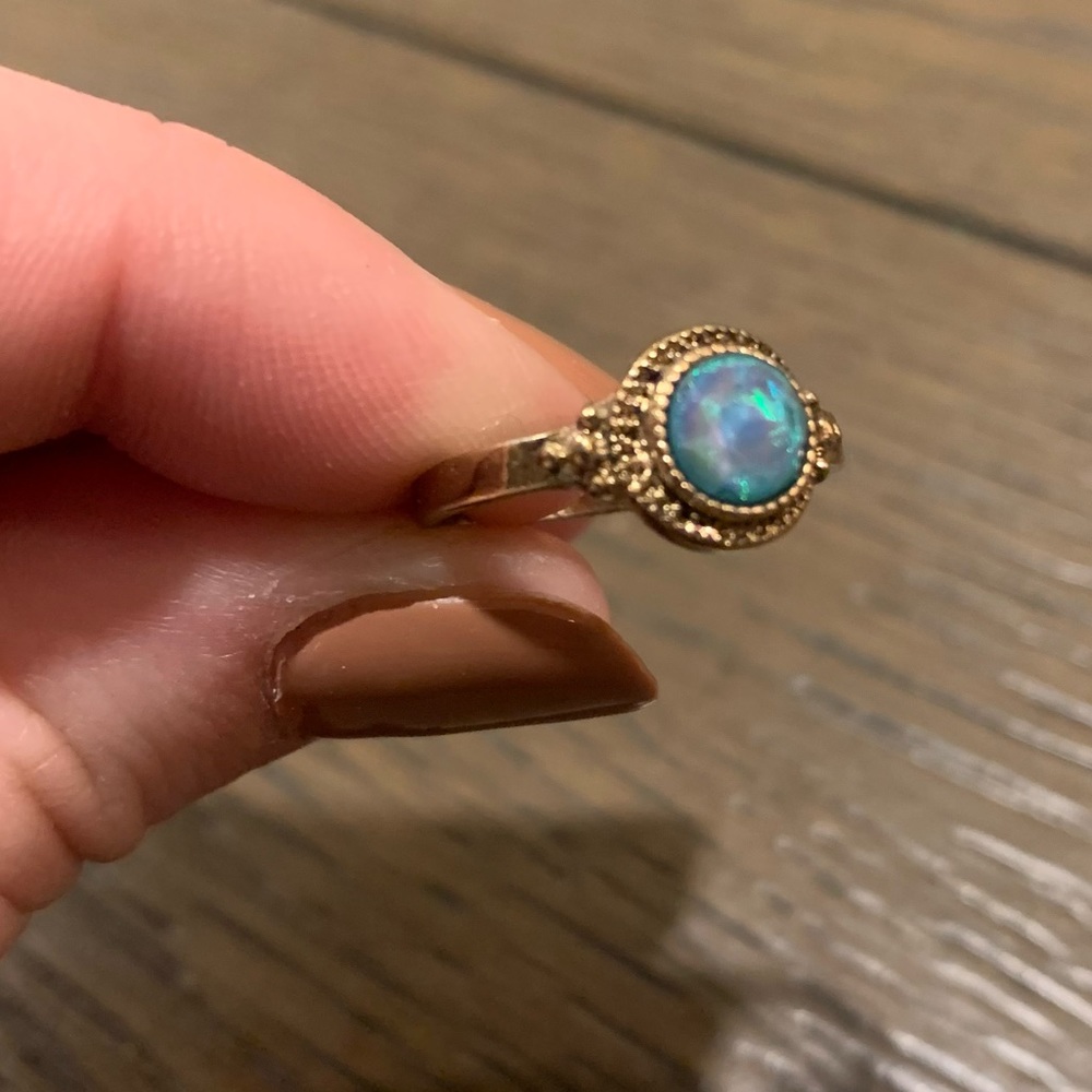 Blue gold ring